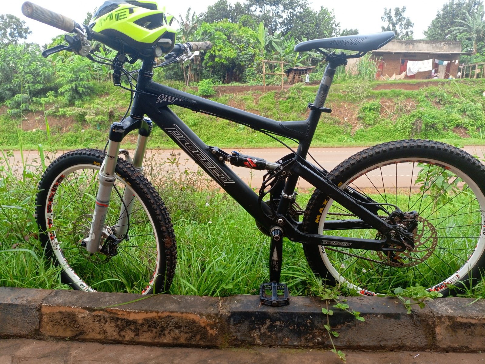 Mountain bike available for hire in Jinja Uganda